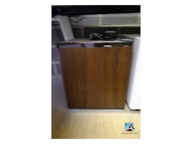 Veel kantoormeubilair en uitrusting - afbeelding 34 van  36