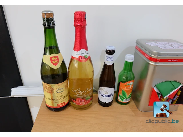 Veel meubels en huishoudelijke apparaten - afbeelding 7 van  48