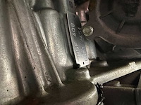 Veel nieuwe mechanische onderdelen van renault, toyota, stellantis en valeo turbo, intercoolers, starter, koppeling, motorafdichtingen, inlaatkasten, enzovoort. auto-onderdeel - afbeelding 6 van  11