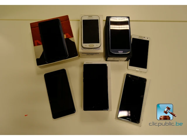 Veel smartphones - afbeelding 1 van  21