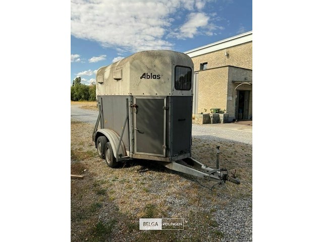 Vee/paarden aanhangwagen - afbeelding 12 van  18