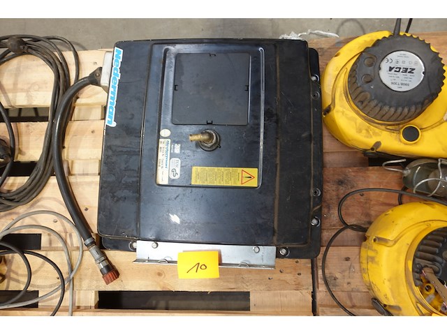 Veerbediende slanghaspel nederman - afbeelding 1 van  3