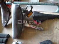Veerboot met fietsaccessoires (zie foto's) - afbeelding 10 van  13