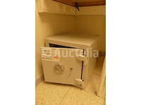 Veilig - afbeelding 1 van  8