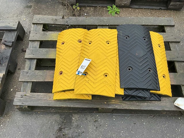 Veiligheids drempel (9x) - afbeelding 1 van  1