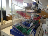 Veiligheidsbrillen, werkhandschoenen, knippers, enzovoort. - afbeelding 7 van  13