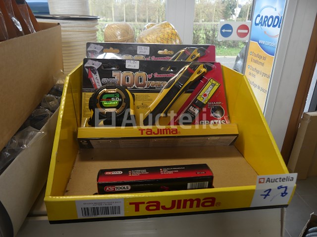 Veiligheidsbrillen, werkhandschoenen, knippers, enzovoort. - afbeelding 8 van  13