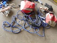 Veiligheidsharnas met accessoires - afbeelding 5 van  8