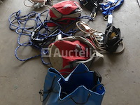 Veiligheidsharnas met accessoires - afbeelding 7 van  8