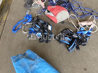 Veiligheidsharnas met accessoires - afbeelding 8 van  8