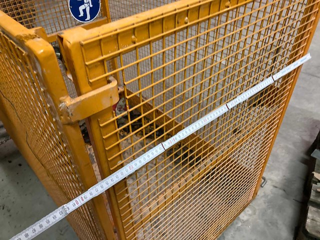 Veiligheidskooi - werkbak voor heftruck - afbeelding 4 van  7