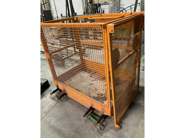 Veiligheidskooi - werkbak voor heftruck - afbeelding 7 van  7
