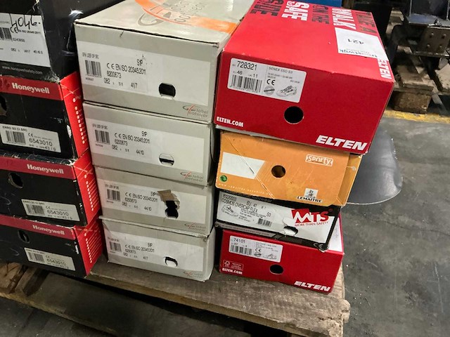 Veiligheidsschoenen (19x) - afbeelding 6 van  13