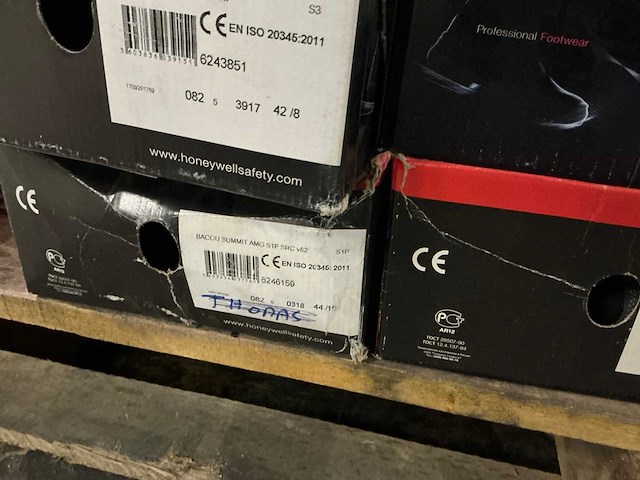 Veiligheidsschoenen (19x) - afbeelding 11 van  13