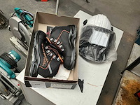 Veiligheidsschoenen en lashelm - afbeelding 1 van  6