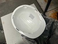 Veiligheidsschoenen en lashelm - afbeelding 4 van  6