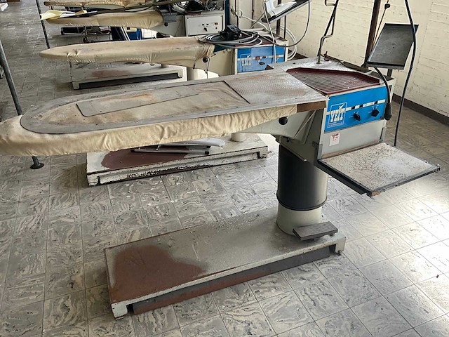 Veit perfekt hv en sw stoomstrijktafel (2x) - afbeelding 3 van  15