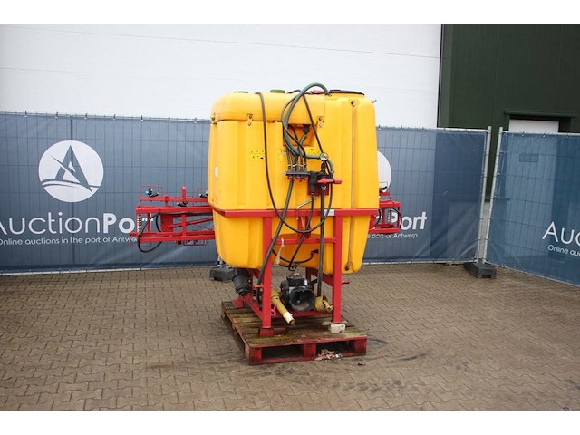 Veldspuit jarmet 1000+60l 2013 met 12m boom - afbeelding 1 van  1