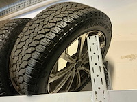 Velg met terreinband (4x) - afbeelding 1 van  4