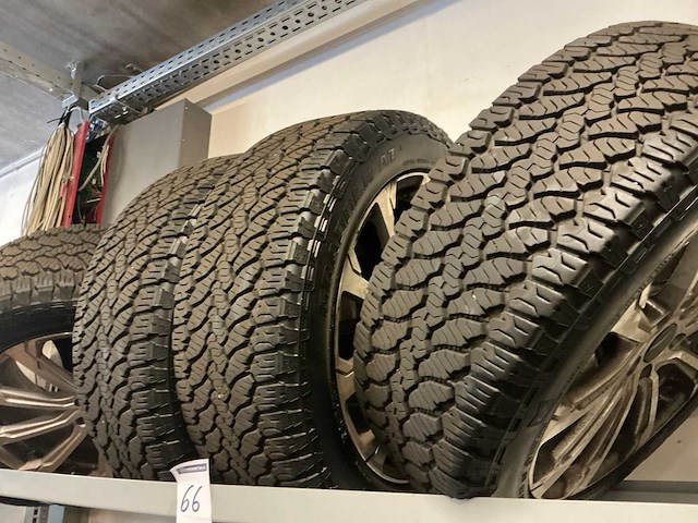 Velg met terreinband (4x) - afbeelding 4 van  4
