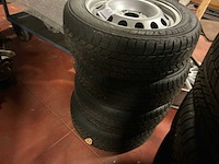 Velg met winterband (4x) - afbeelding 2 van  2