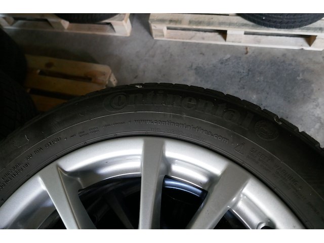 Velgen bmw banden continental - afbeelding 3 van  4