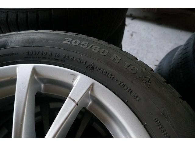 Velgen bmw banden continental - afbeelding 4 van  4