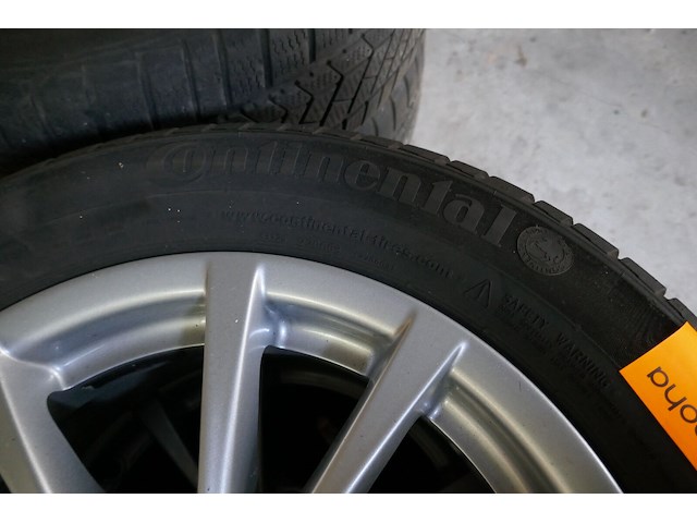 Velgen bmw banden continental - afbeelding 3 van  4