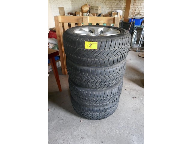 Velgen bmw banden dunlop - afbeelding 1 van  4