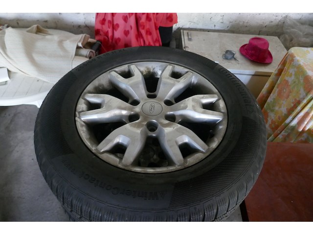 Velgen ford banden continental - afbeelding 2 van  4