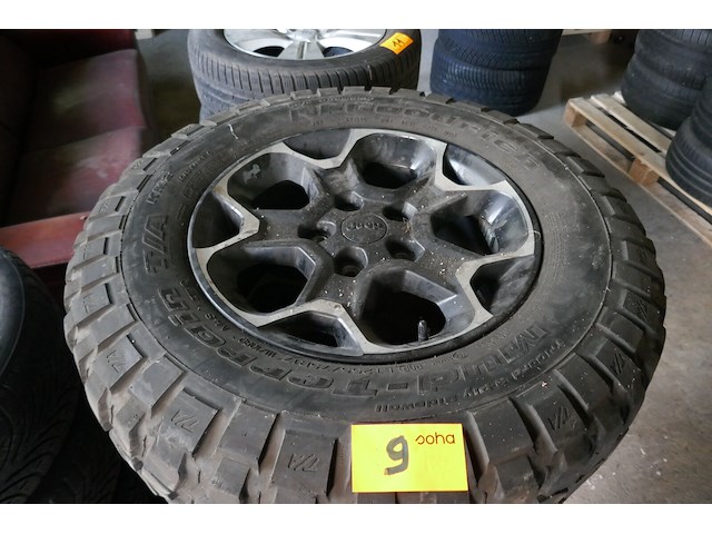 Velgen jeep banden bfgoodrich - afbeelding 2 van  4