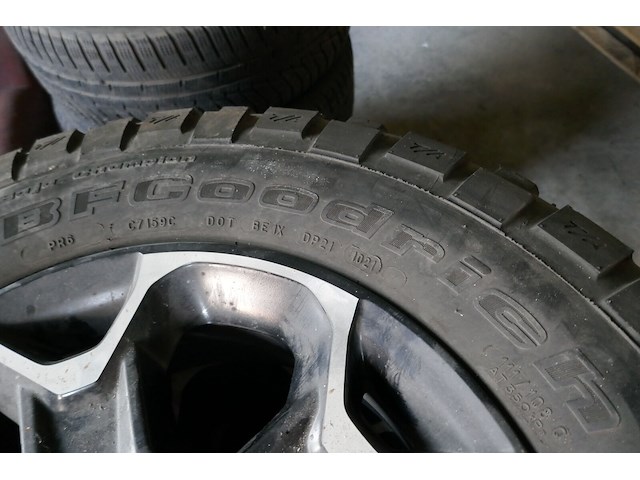 Velgen jeep banden bfgoodrich - afbeelding 3 van  4