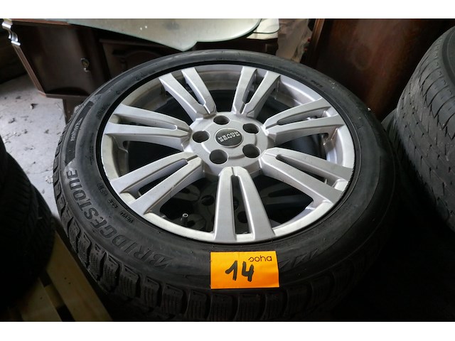 Velgen range rover banden bridgestone - afbeelding 2 van  4
