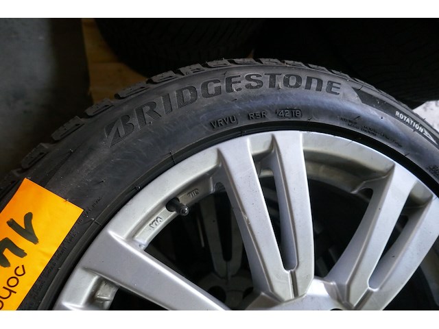Velgen range rover banden bridgestone - afbeelding 3 van  4