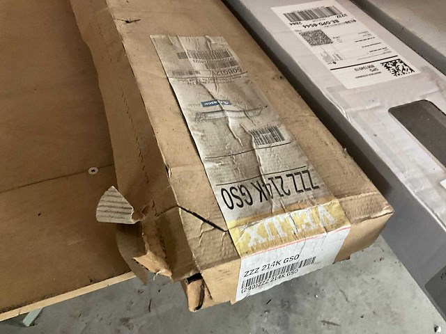 Velux bdx sk06/s06 2000 isolatiekaders (7x) en 2 rolgordijnen - afbeelding 12 van  16