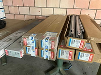 Velux bdx sk06/s06 2000 isolatiekaders (7x) en 2 rolgordijnen - afbeelding 1 van  16