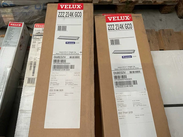 Velux dakraam onderdelen en rolgordijnen - afbeelding 2 van  7