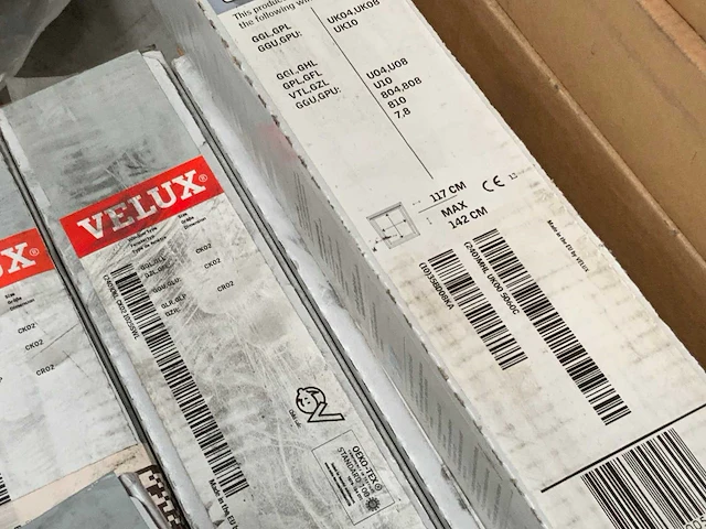 Velux dakraam onderdelen en rolgordijnen - afbeelding 6 van  7