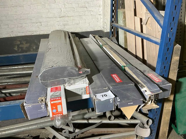 Velux insectenschermen (8x) - afbeelding 1 van  9