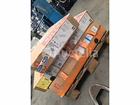 Velux mk04 kit: ggl-raam en 2 edl-armaturen – 780 × 980 mm - afbeelding 2 van  3