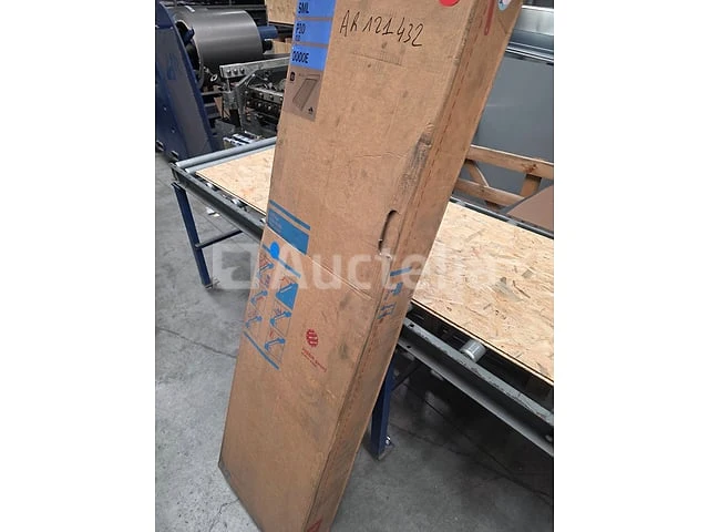 Velux sml pk10 elektrische rolluik donkergrijs – 940 × 1600 mm - afbeelding 3 van  3