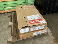 Velux veluxraam met gootstuk - afbeelding 1 van  3