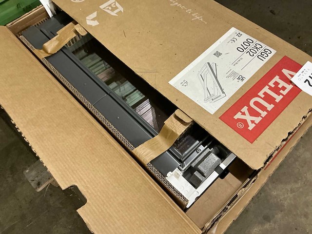 Velux veluxraam met gootstuk - afbeelding 3 van  3