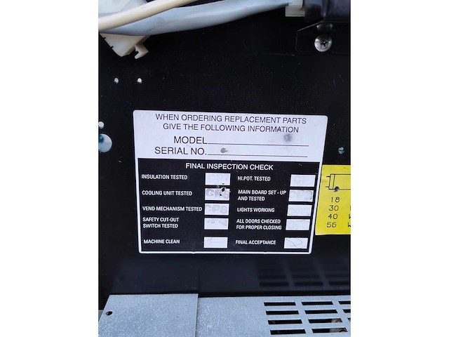 Vendo vdi 189-5 – gekoelde drankautomaat – 230v – 5 selecties - afbeelding 4 van  5
