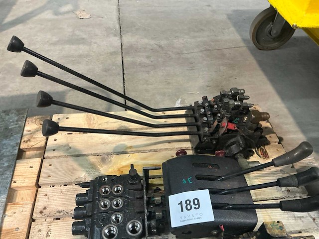 Ventielblokken voor heftruck (3x) - afbeelding 4 van  5