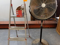 Ventilator + alu trapladder - afbeelding 1 van  4