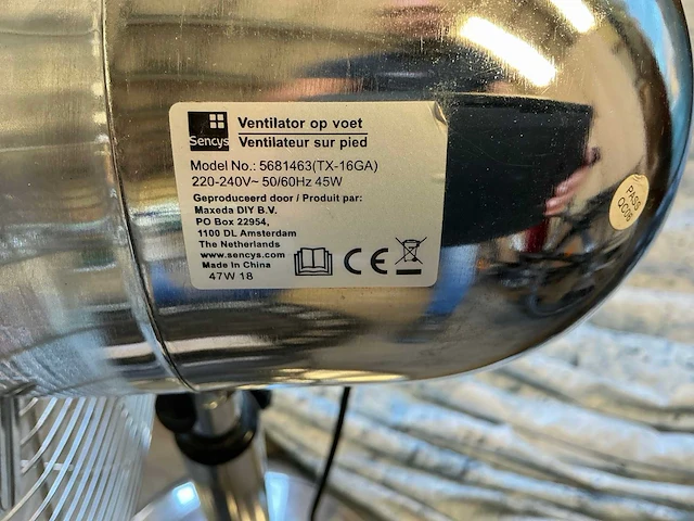 Ventilator en kruk - afbeelding 4 van  6