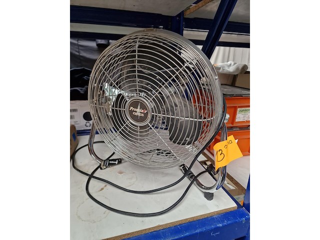 Ventilator en led panel - afbeelding 2 van  6