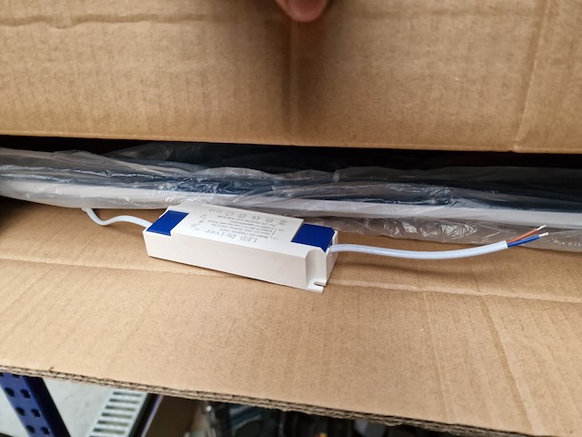 Ventilator en led panel - afbeelding 5 van  6