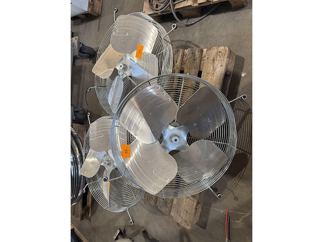 Ventilator queace - afbeelding 1 van  3